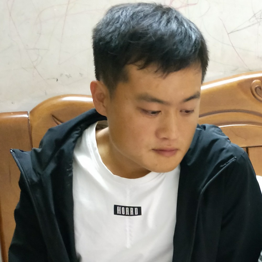等，一个人的照片