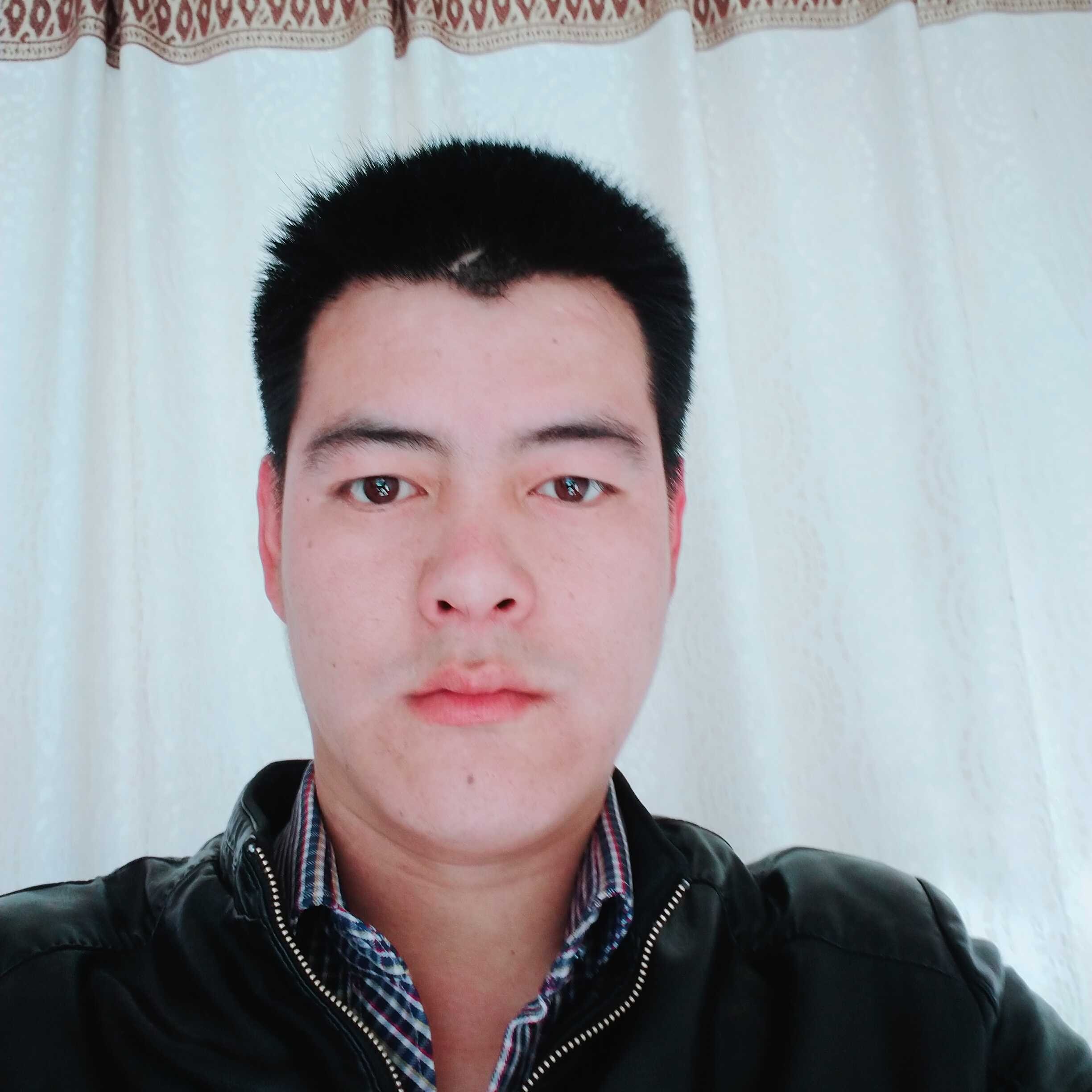 翩飞有篮球的照片