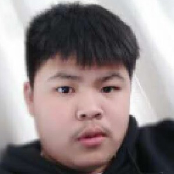 未来回眸俊秀的照片