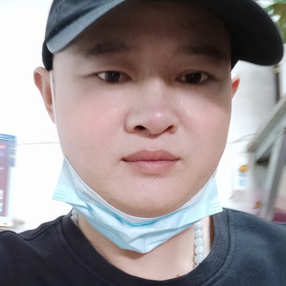 阔达演变黑裤的照片