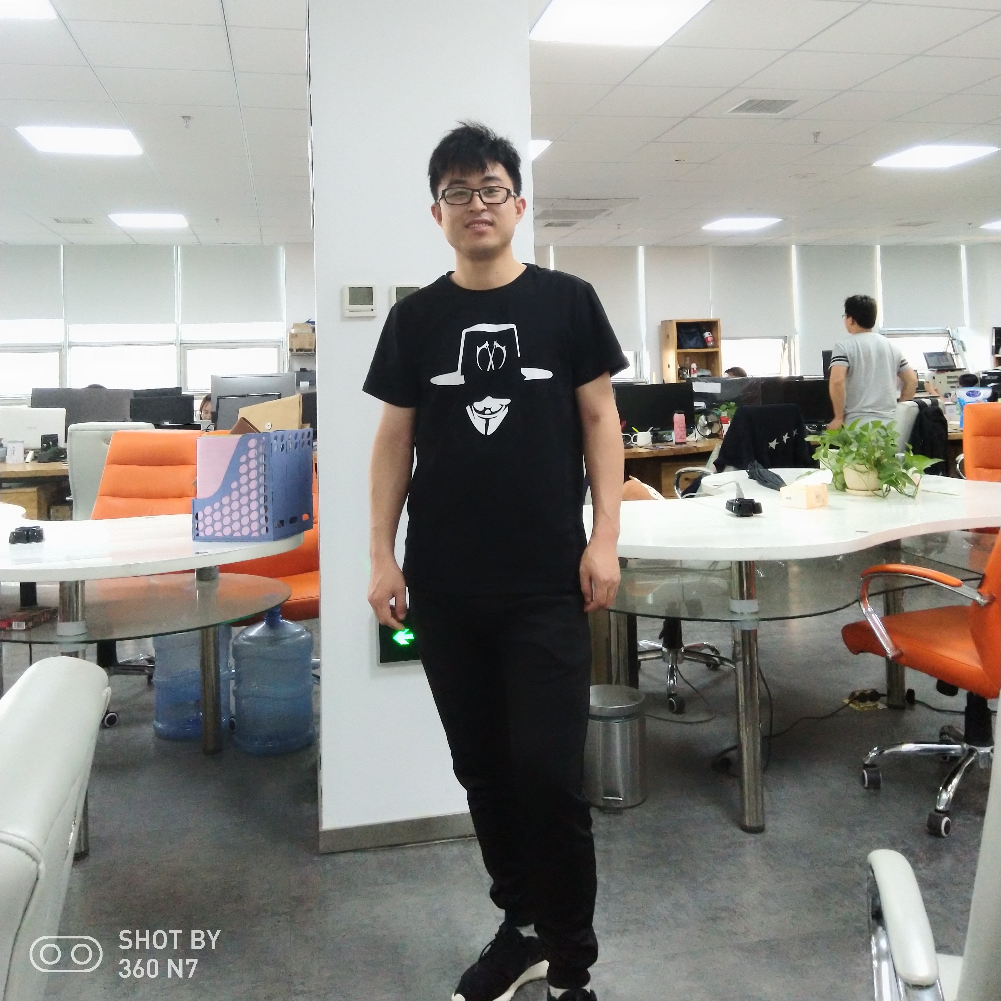 欠你的吃醋外套的照片