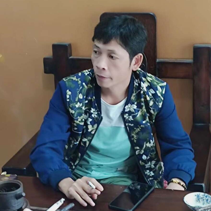 流岚苦恋苹果的照片