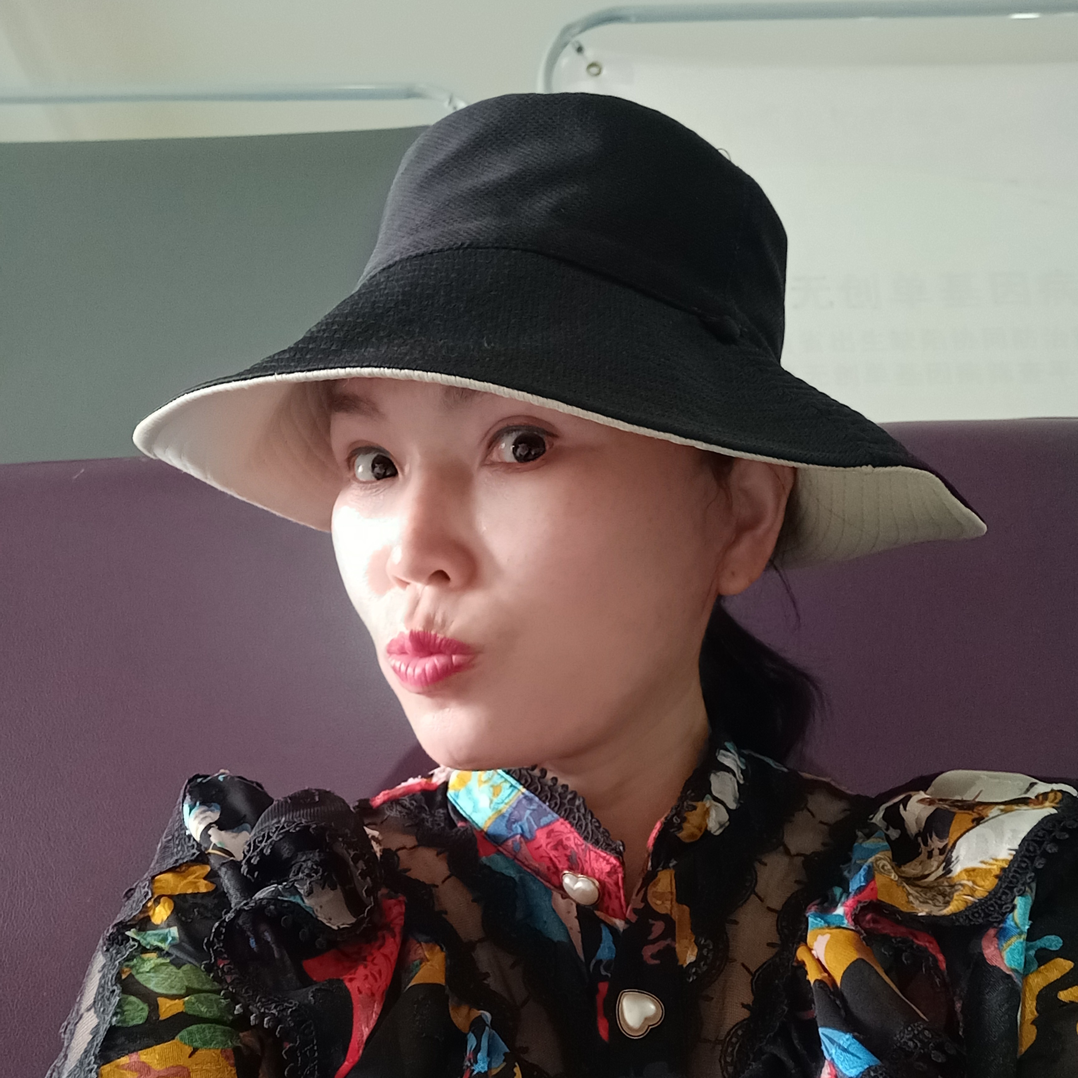 冷眸放弃翩飞的照片