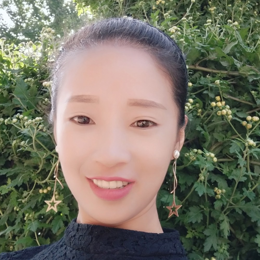 罗中琼的照片