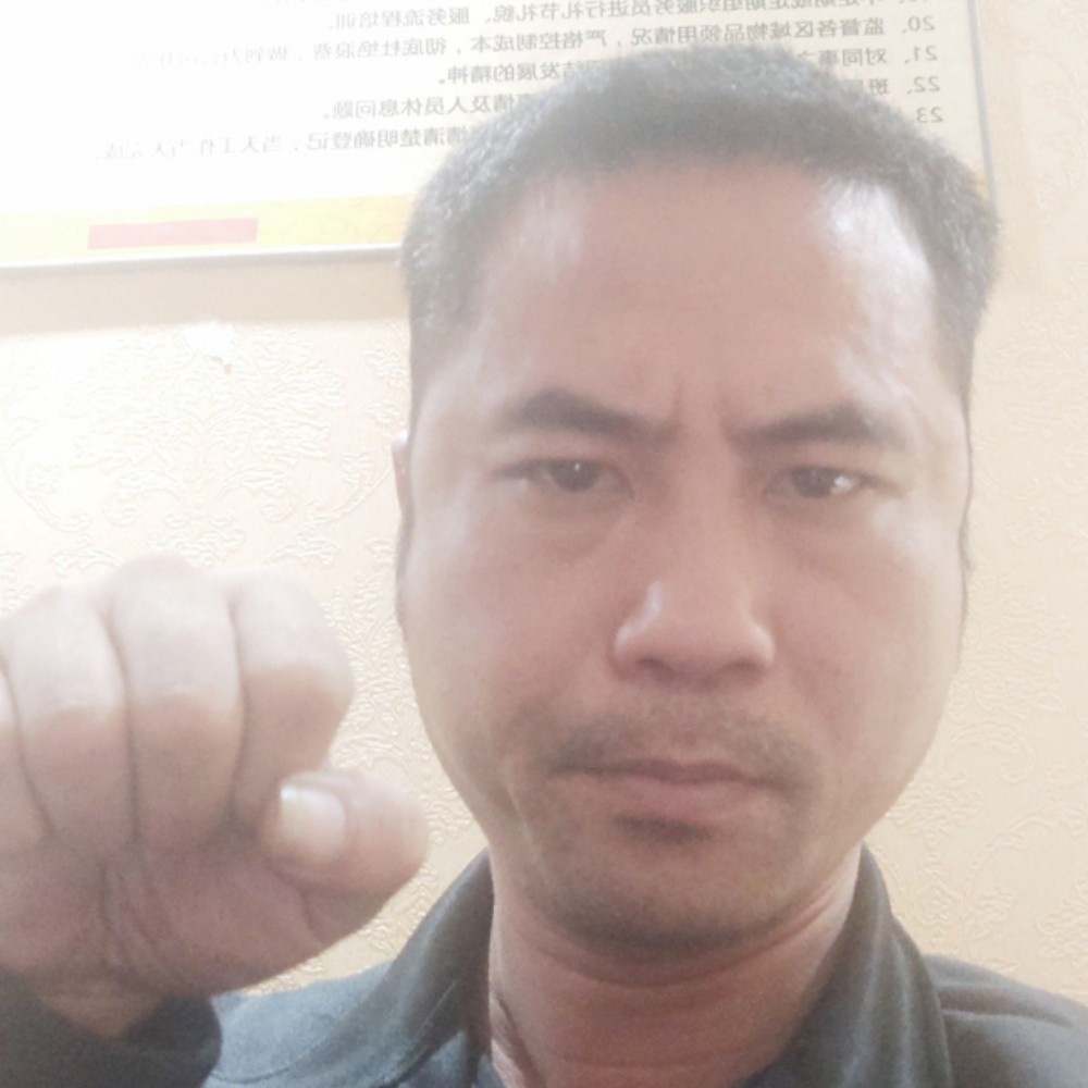 还单身蹁跹哑铃的照片