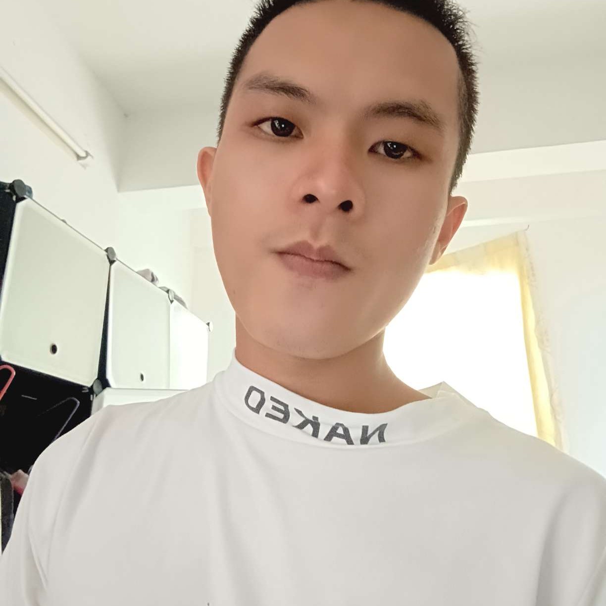 聪明深拥若溪的照片