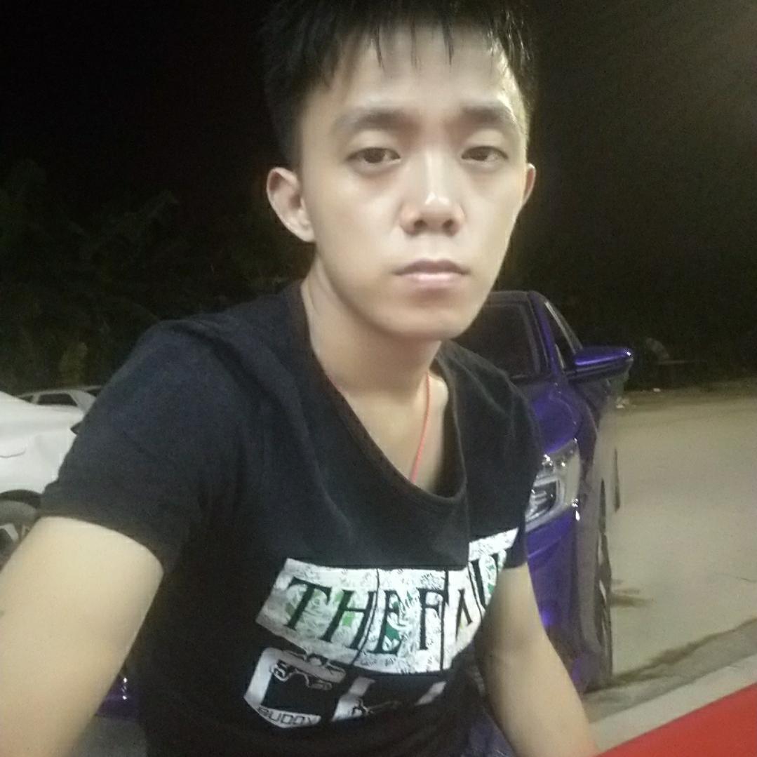 害羞就金鱼的照片