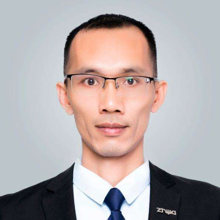 地产新哥的照片
