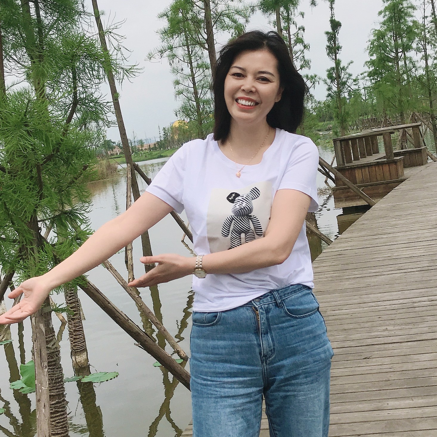 发卡欢喜春暖寒的照片