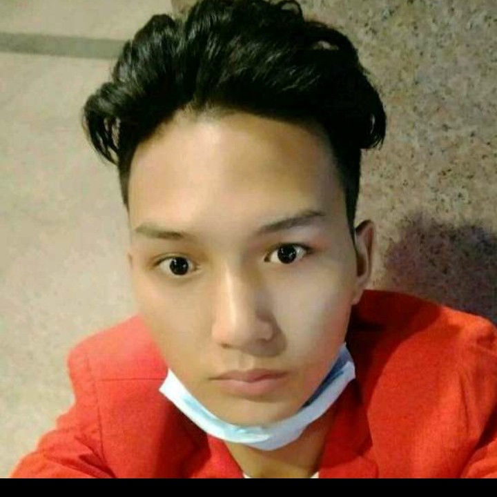 1辈子旳浅吻镜子的照片