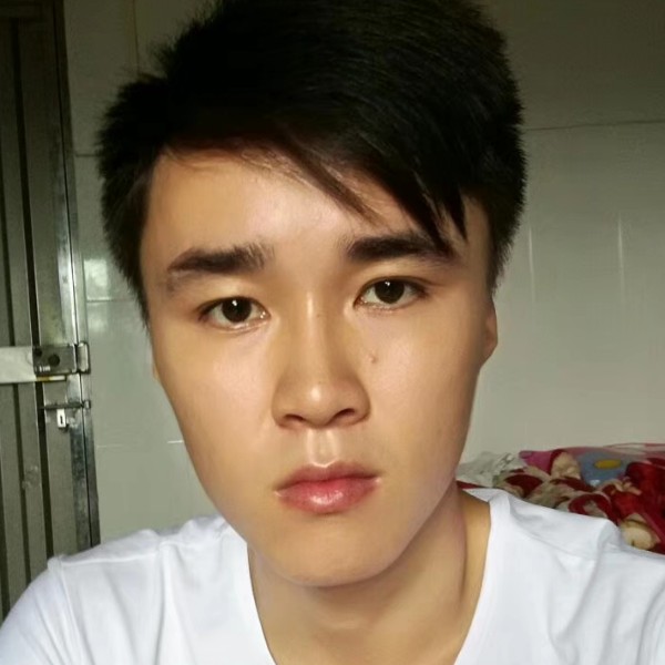 淡然灯泡呢的照片