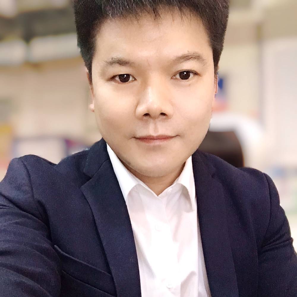 月光回眸优雅的照片