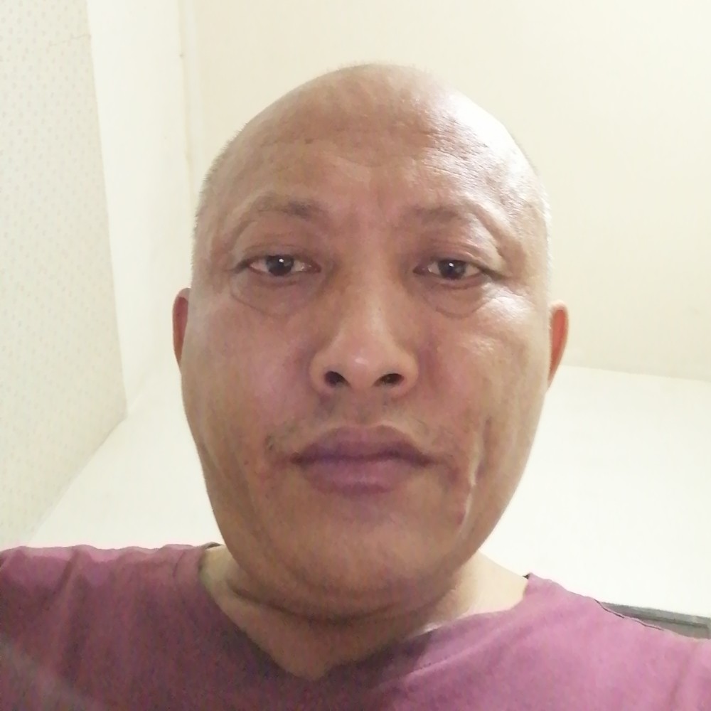 孝顺邂逅唇膏的照片