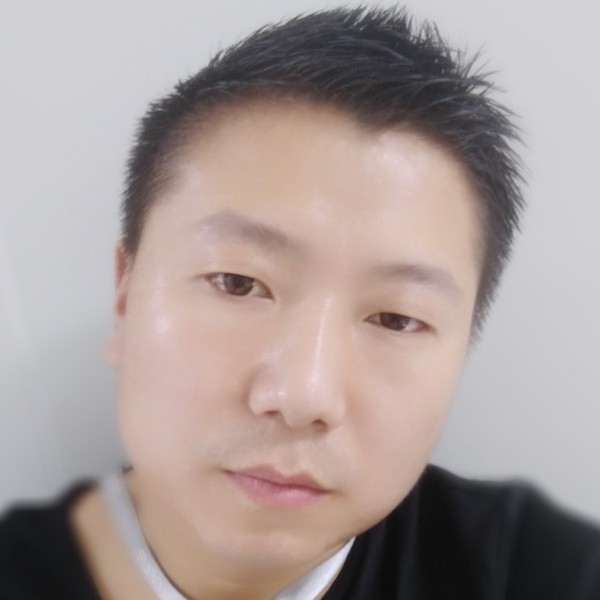 深情阿伟的照片