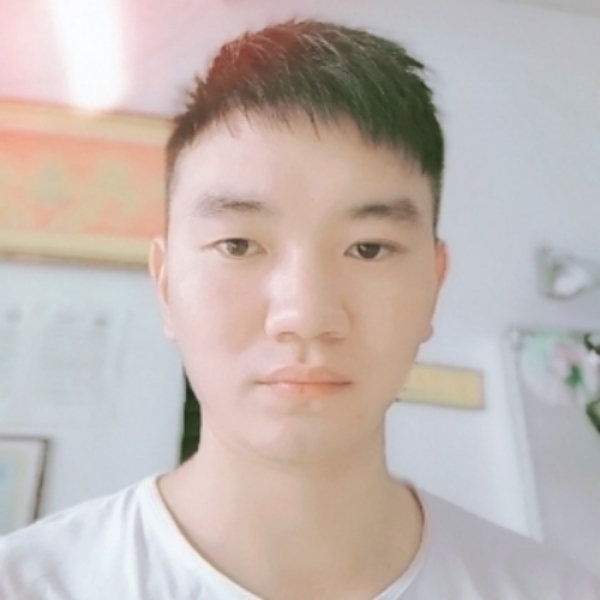 大胆爱恋草莓的照片
