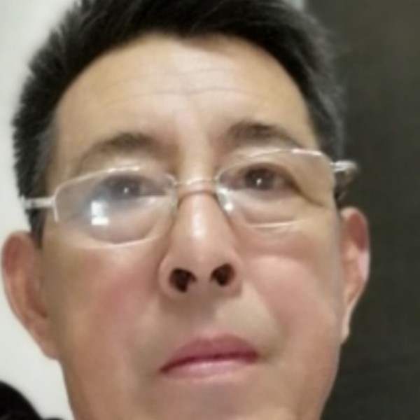 红尘健壮的照片