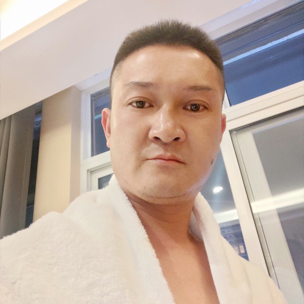 阳光男人～陶的照片