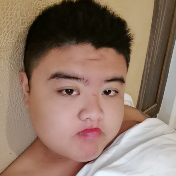 喜悦爱花卷的照片