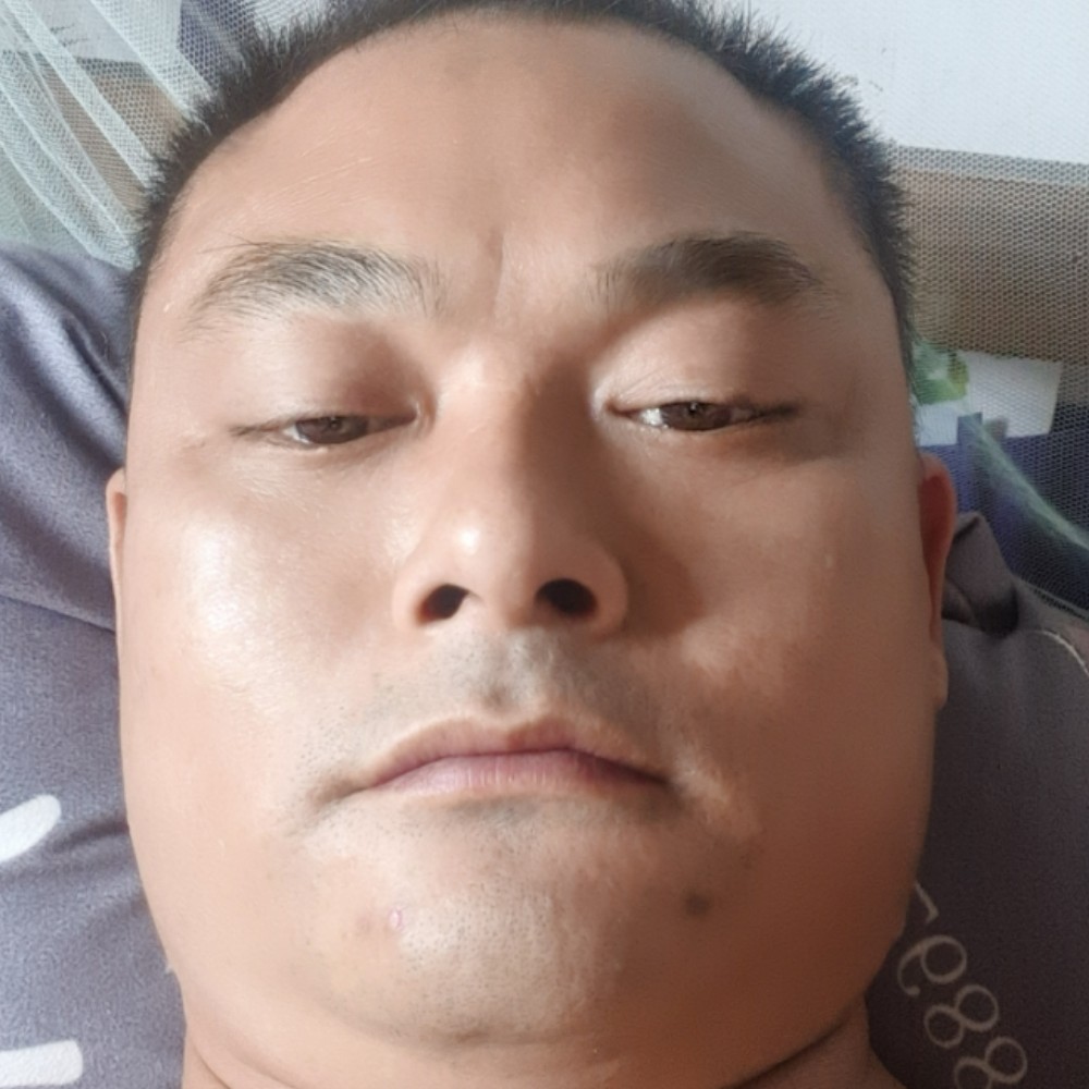 平湖还缓慢的照片