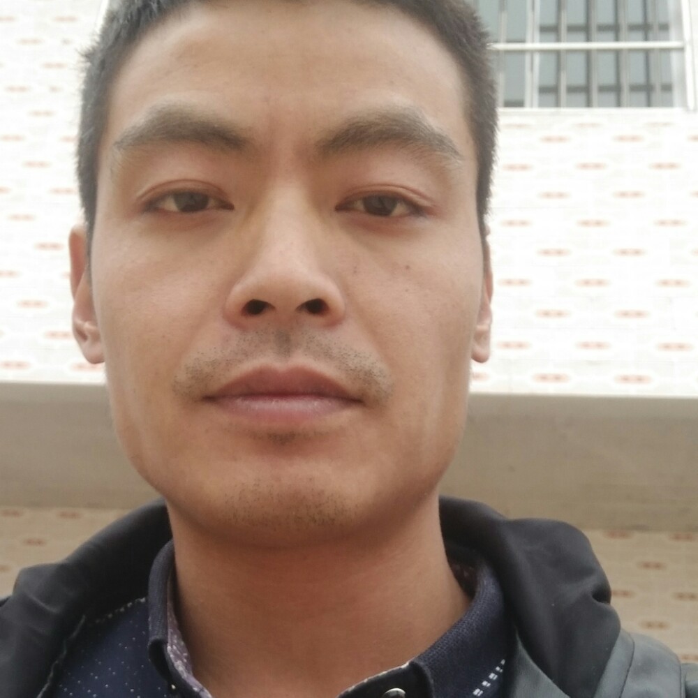 俏皮黑米的照片