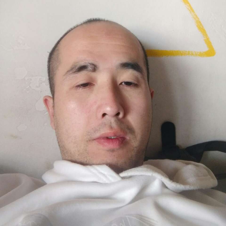 明媚扯香水的照片