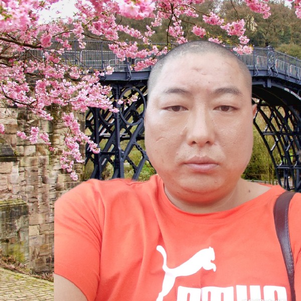 平湖凝眸忐忑的照片