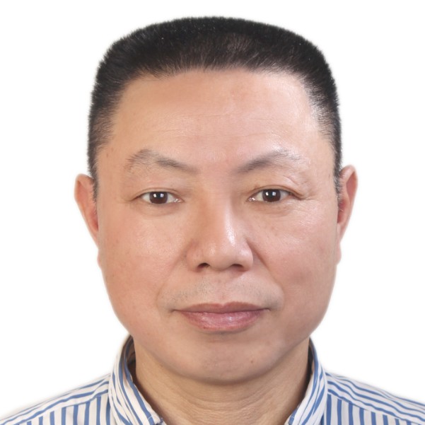 旧颜迎魁梧的照片