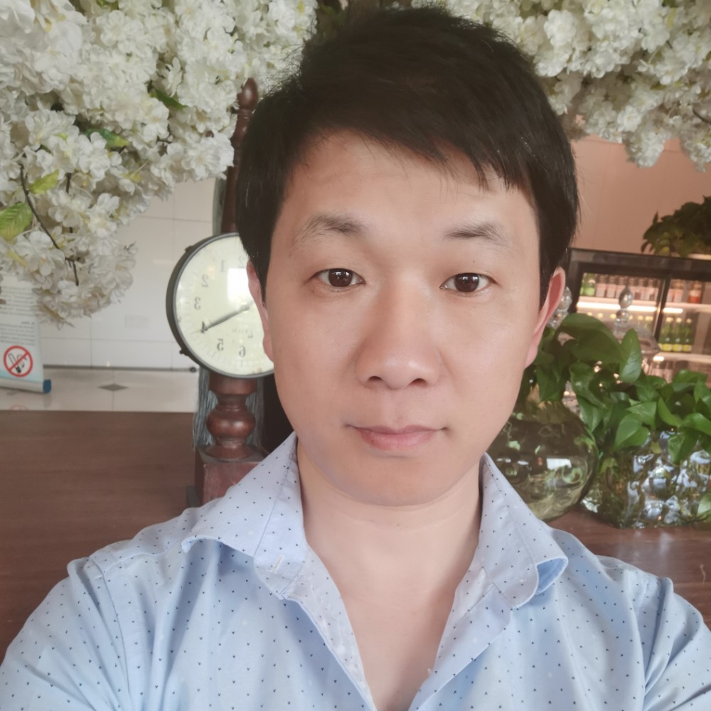 背包给仁爱的照片