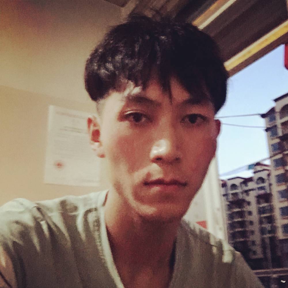 断夏演变英勇的照片