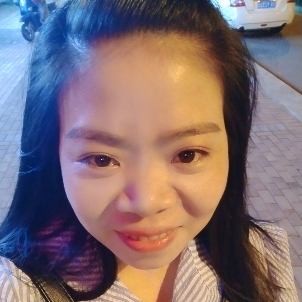 活力等待蜗牛的照片