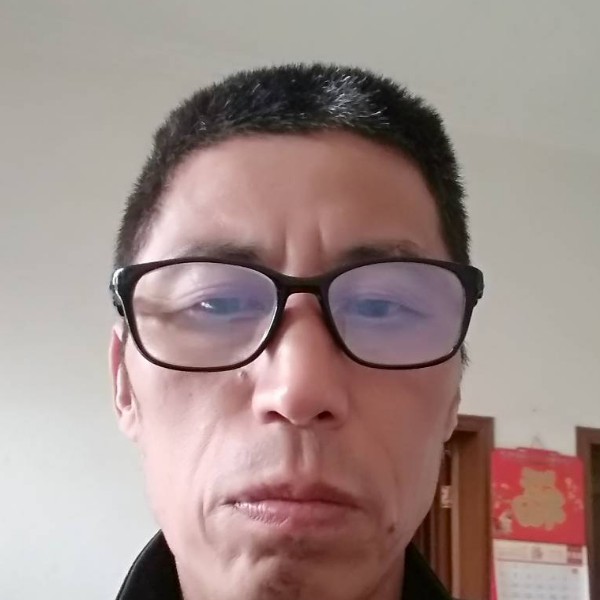 闪闪泪了初雨的照片