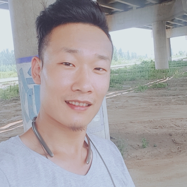 跳蚤蹦哒的照片