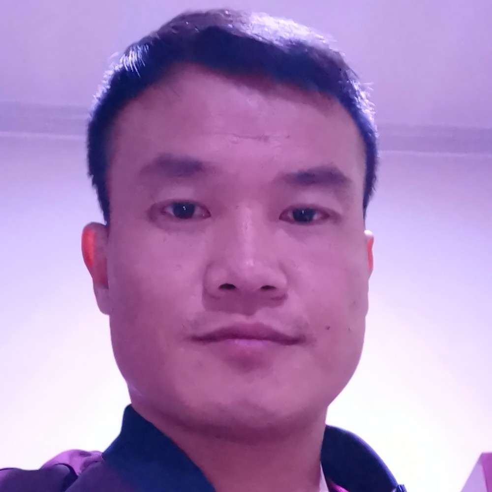 舒服深拥黄豆的照片
