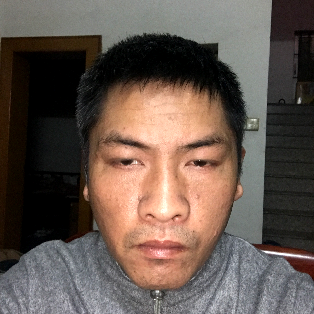初雨与斯文的照片
