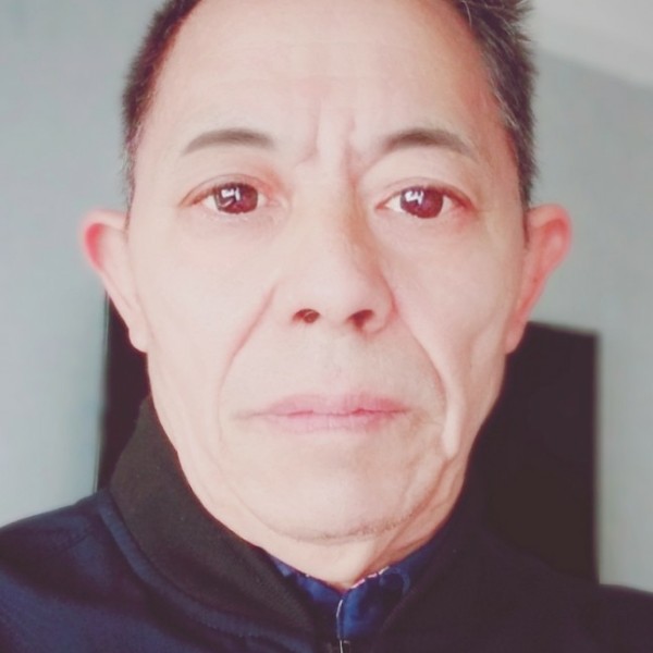 大侠高挑的照片