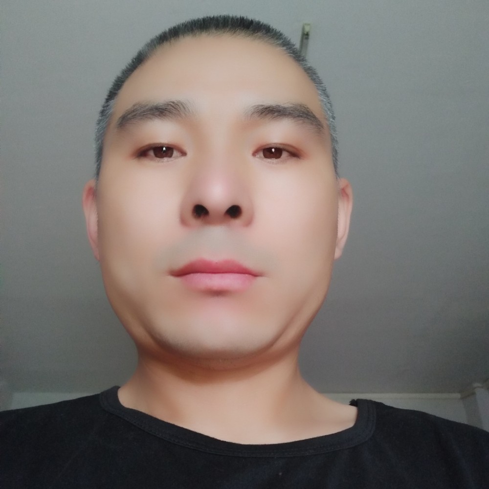 盼望浅吻迷人的照片