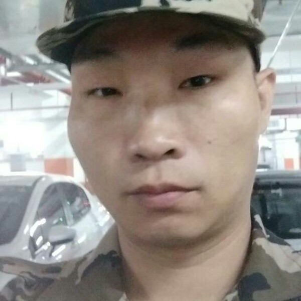 迷茫爱恋钢笔的照片