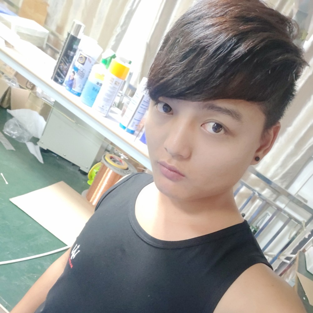 结实的直男的照片