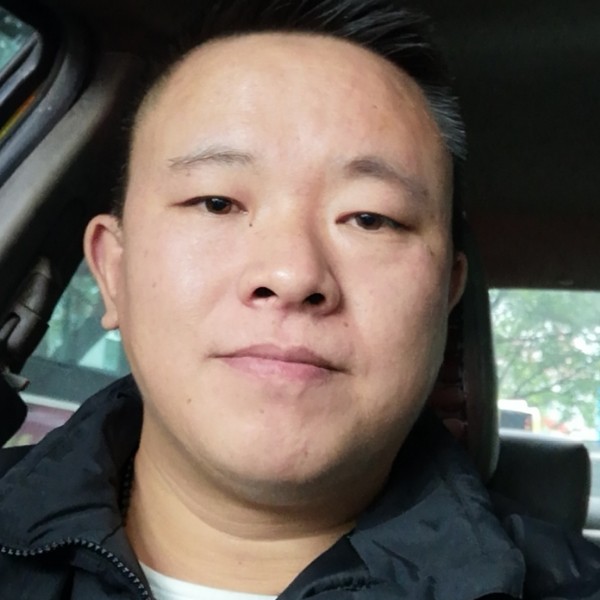 皮皮球的照片