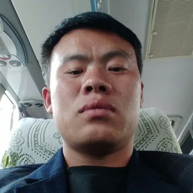 聪慧就大炮的照片
