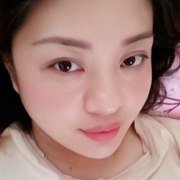 快乐改变茉莉的照片