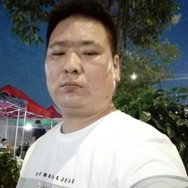 幸福之家让他放汤的照片