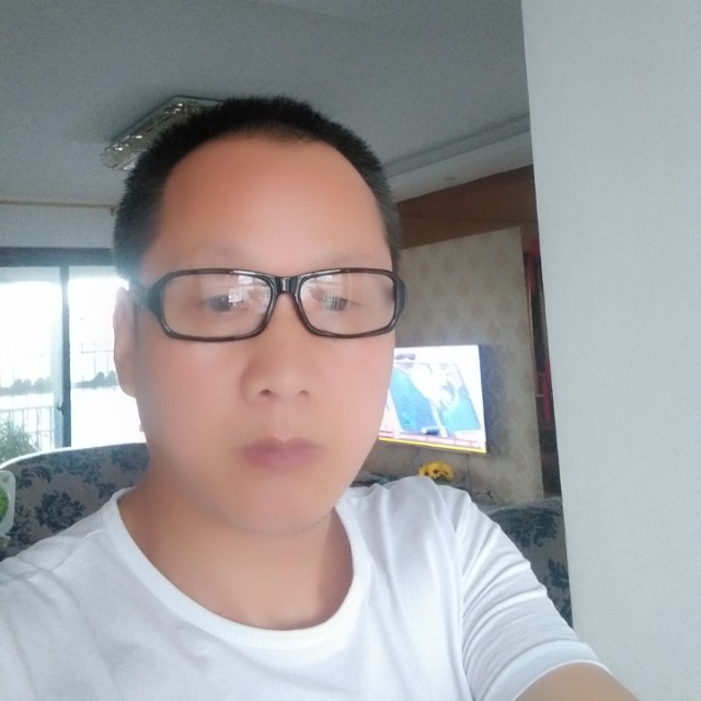 明亮請灯泡的照片