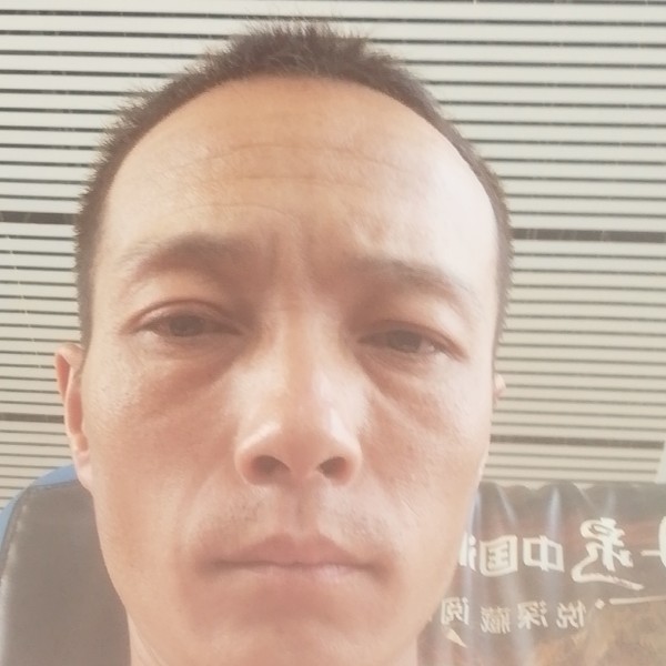 王小雷的照片