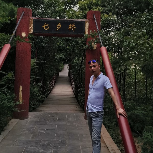 金鱼邂逅怕孤单的照片