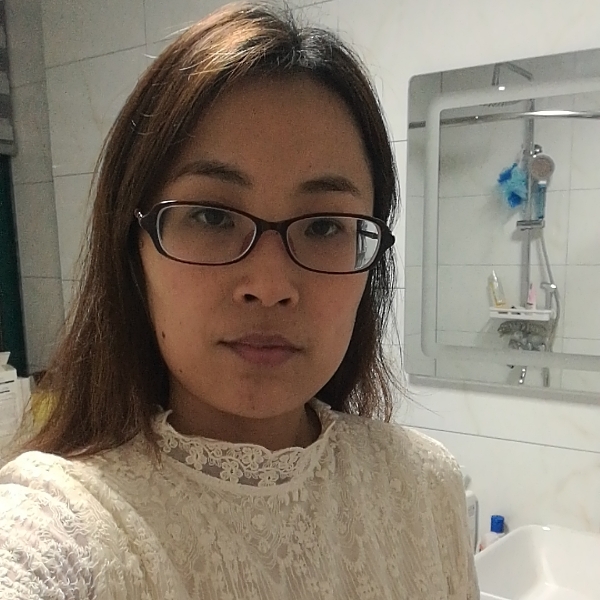 HELLEN YAN的照片