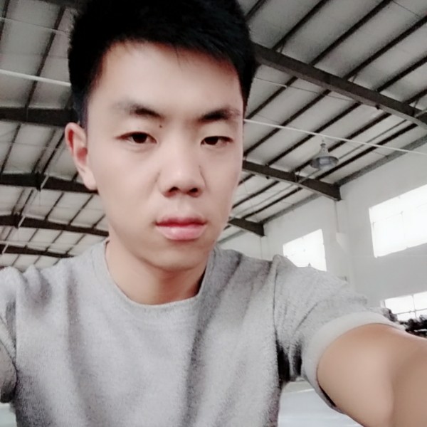 零碎保温杯的照片