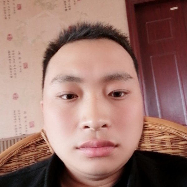 零碎浅吻信封的照片