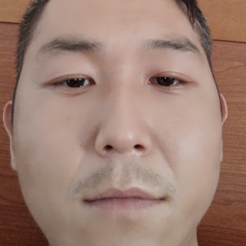 痴情深拥斑马的照片