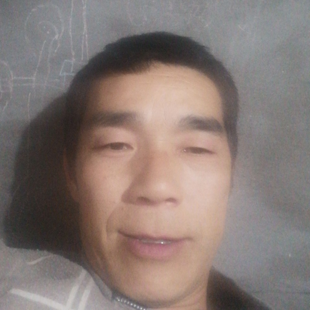 会撒娇相许红玫瑰的照片